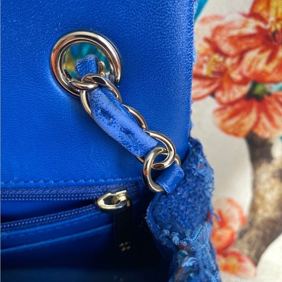 AUTHENTIC CHANEL Limited Blue Tweed Mini Flap Crossbody Bag Runway - Picture 12 of 12
